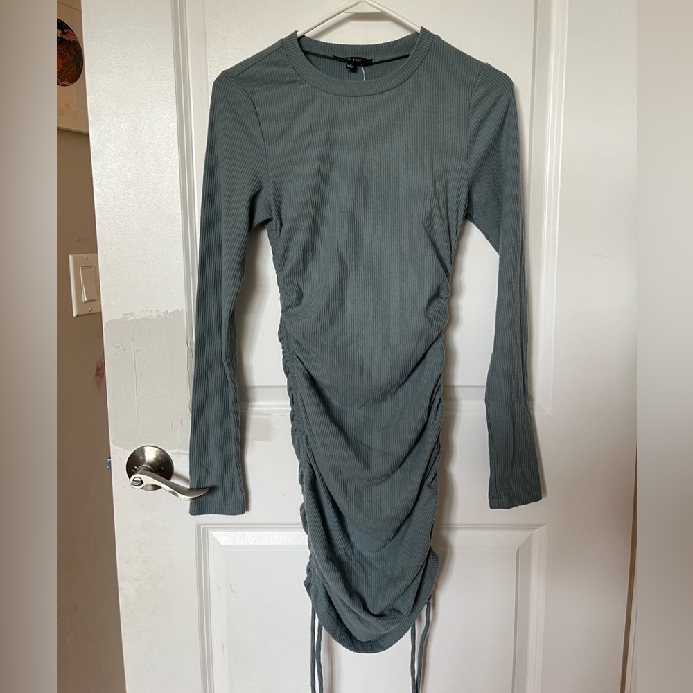 NWT drawstring sides scrunched dress